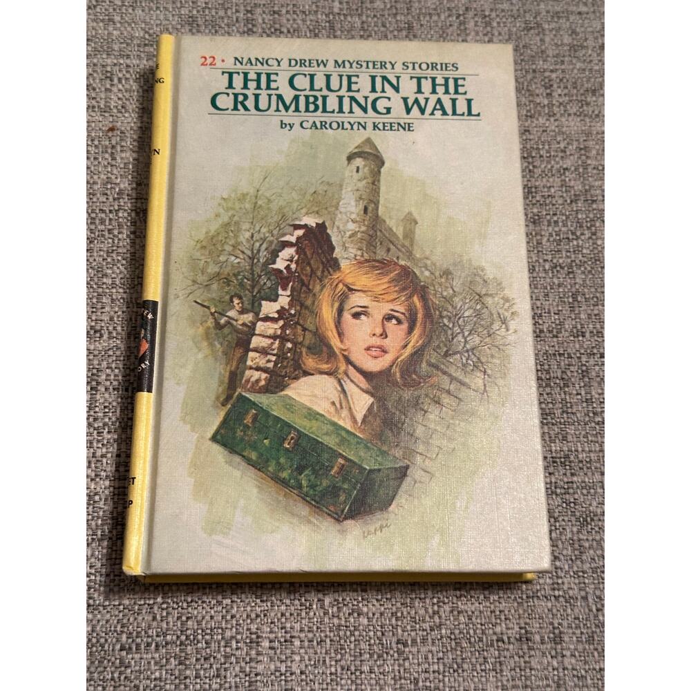 Nancy Drew #22 The Clue in the Crumbling Wall Carolyn Keene Grosset & Dunlap HC